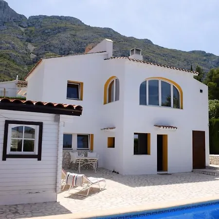 With 4 Bedrooms In With Wonderful Sea View Private Pool Furnished Terrace 4 Km From The Beach Villa