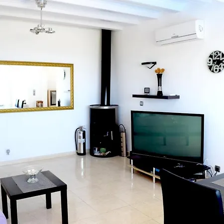With 4 Bedrooms In With Wonderful Sea View Private Pool Furnished Terrace 4 Km From The Beach Villa