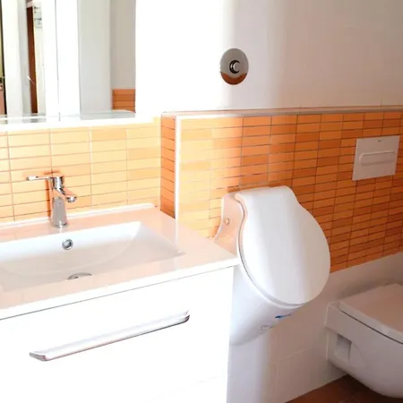 With 4 Bedrooms In With Wonderful Sea View Private Pool Furnished Terrace 4 Km From The Beach Villa *